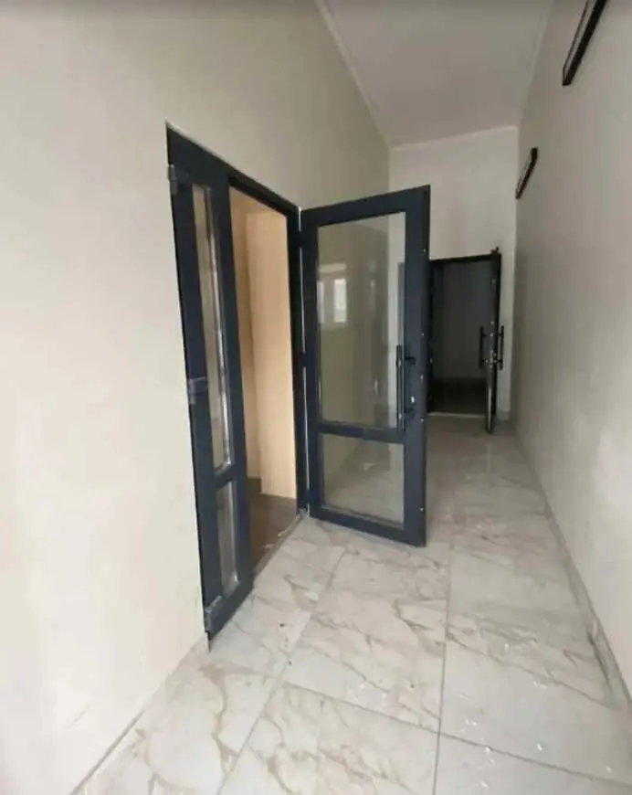 Зданий будинок в зручному місці! 