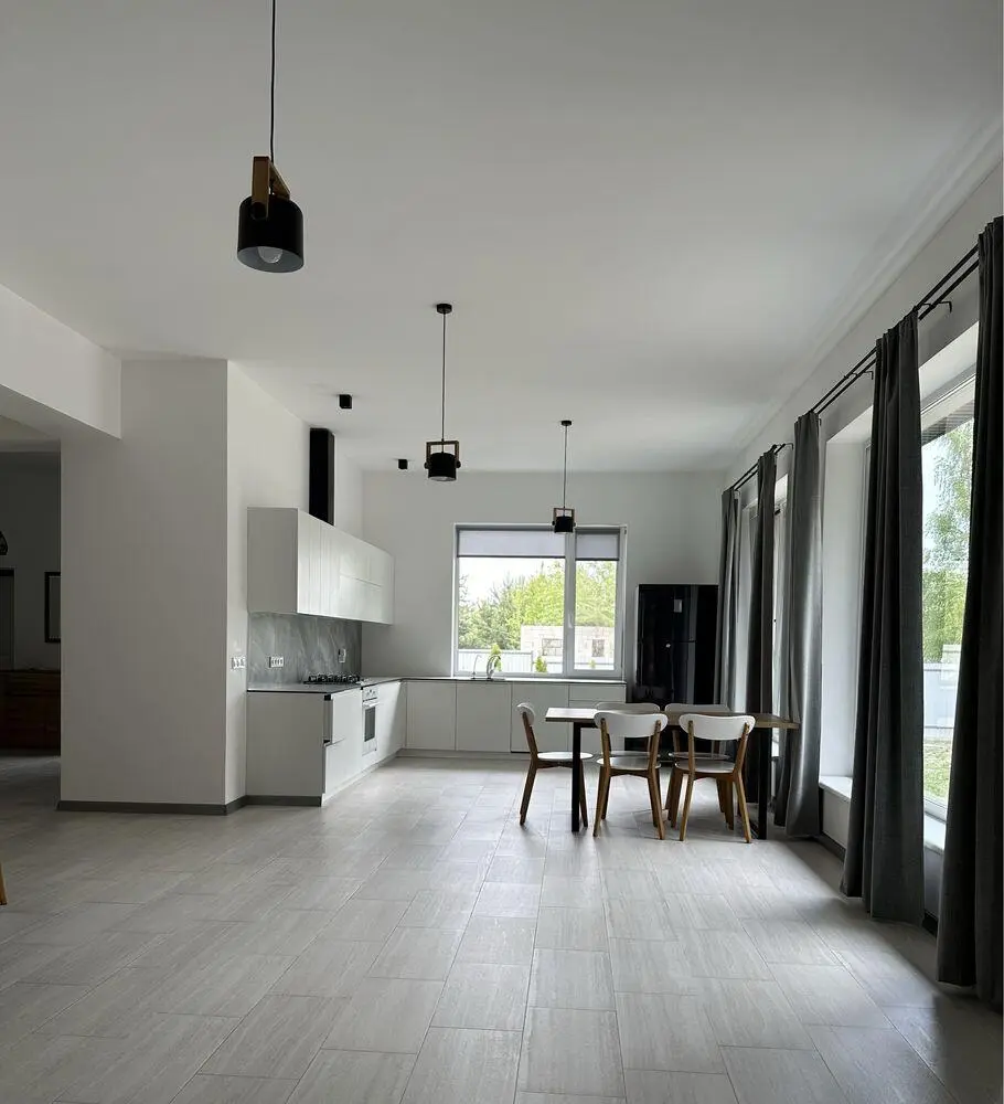 Будинок в лісі, збудовано для себе з розумом! 