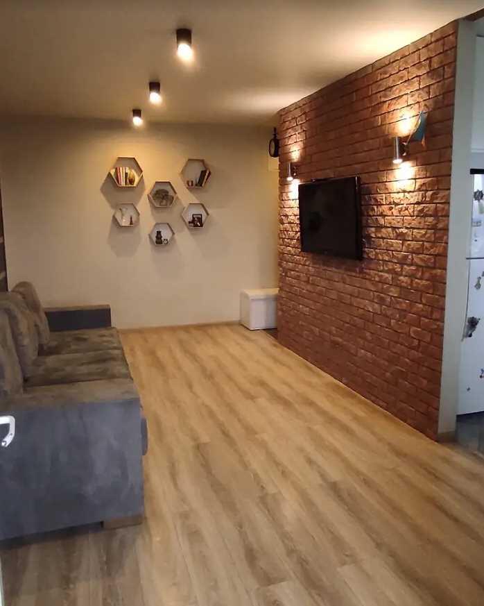 Двокімнатна квартира неподалік Київської площі (Зигіна)