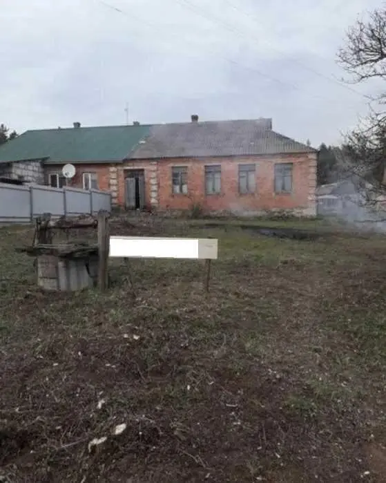 Бюджетна частина будинку в передмісті!