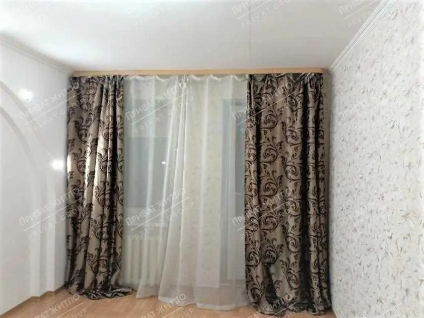 Двокімнатна квартира на Подолі!