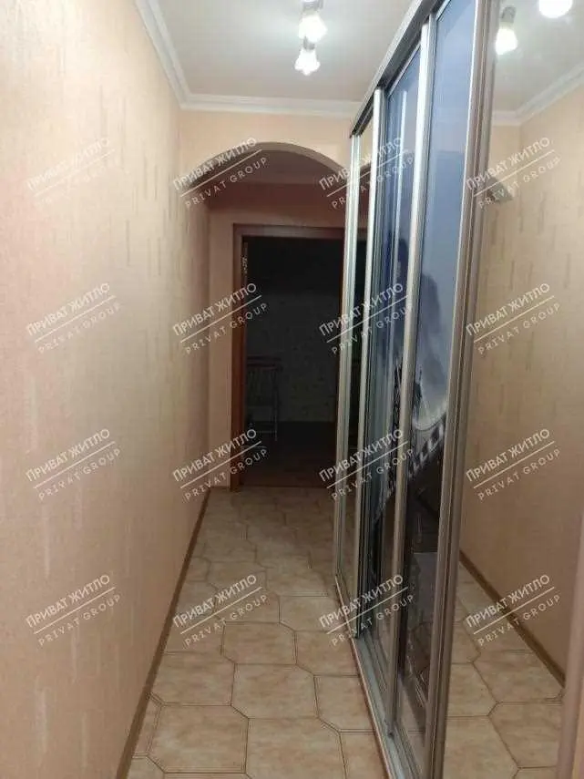 Двокімнатна квартира на Подолі!