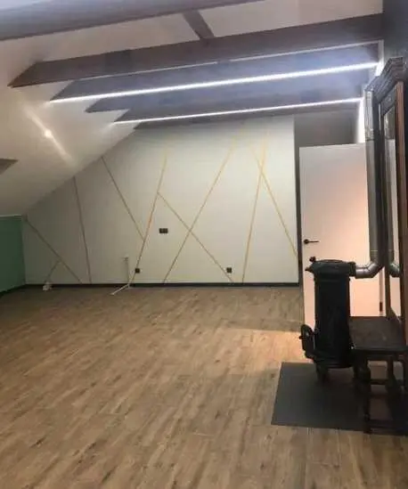 Продаж приміщення для комерц діяльності в центрі міста