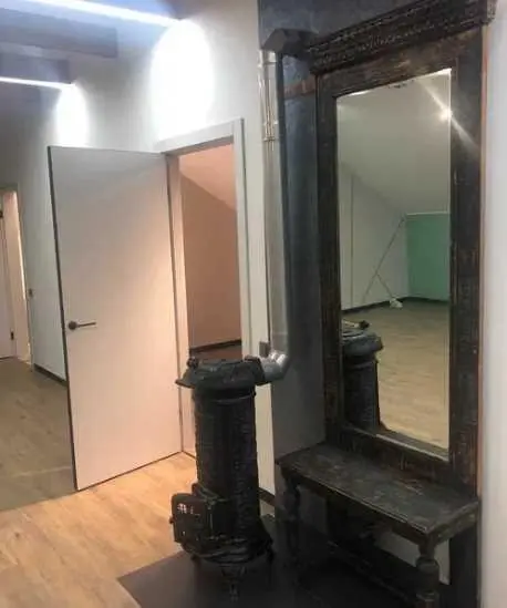 Продаж приміщення для комерц діяльності в центрі міста