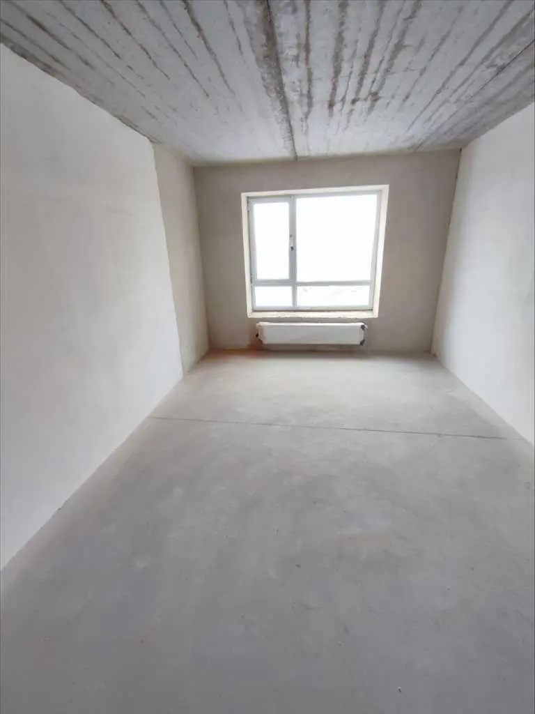 Двокімнатна квартира на вул. Сінна (новобудова)