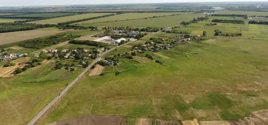 Земельна ділянка в Жуках!