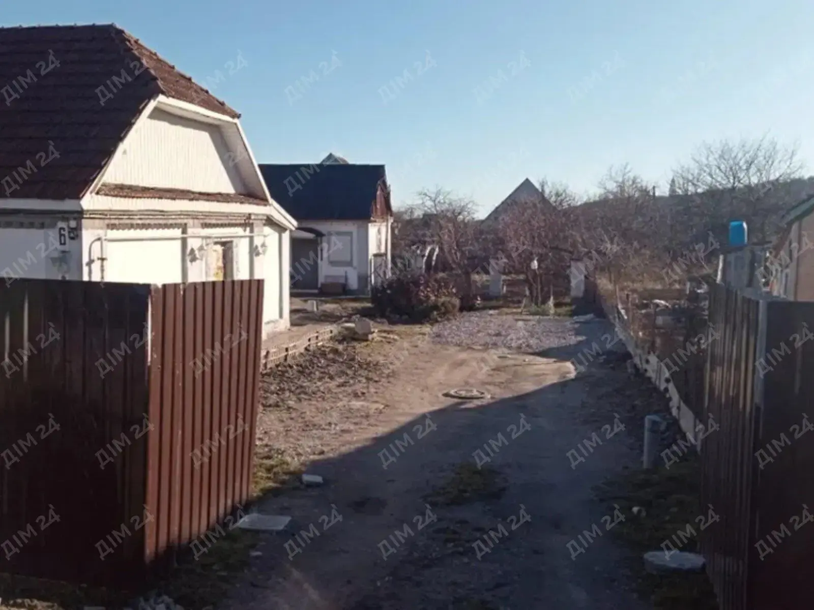 Будинок в житловому стані на Вороніна