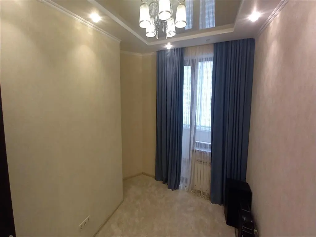 Терміново продам 3 кім квартиру в Центрі в елітній новобудові.
