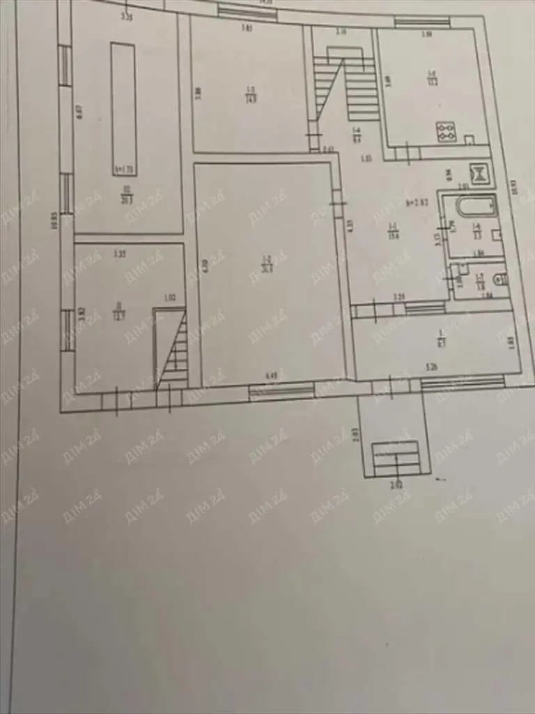 Просторий двоповерховий будинок в Яківцях