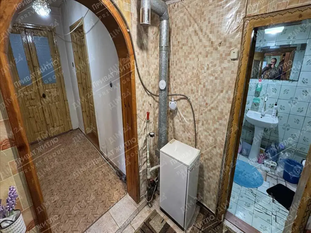 Частина будинку з окремим двором!