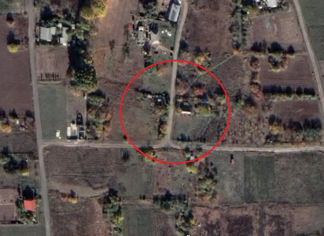 Ділянка в Жуках,світло приєднане, поряд зупинка! 