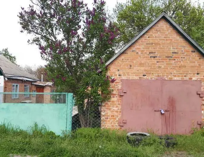    Продам 5 кімнатний будинок в мальовничому місці  с. Гора.
