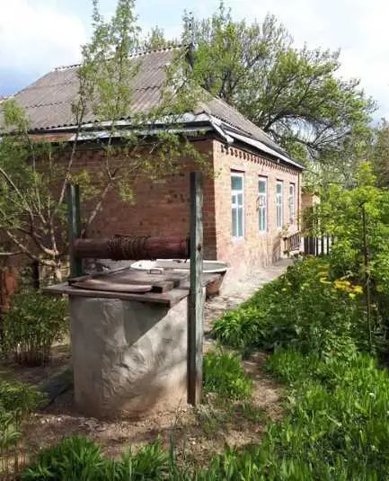    Продам 5 кімнатний будинок в мальовничому місці  с. Гора.
