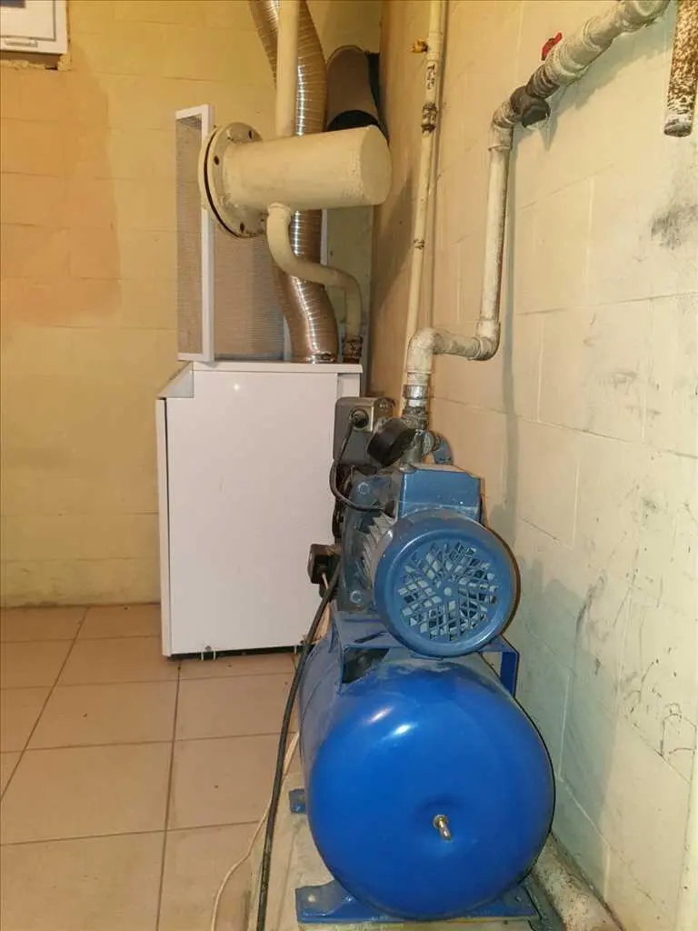 Продам окремий будинок в селі Мильці