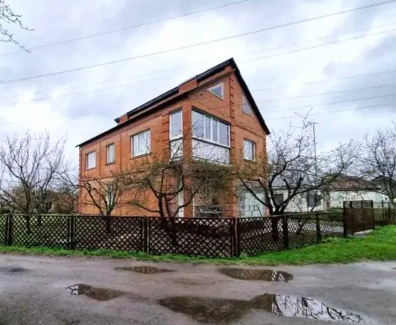 Будинок за 6 км від Південного вокзалу