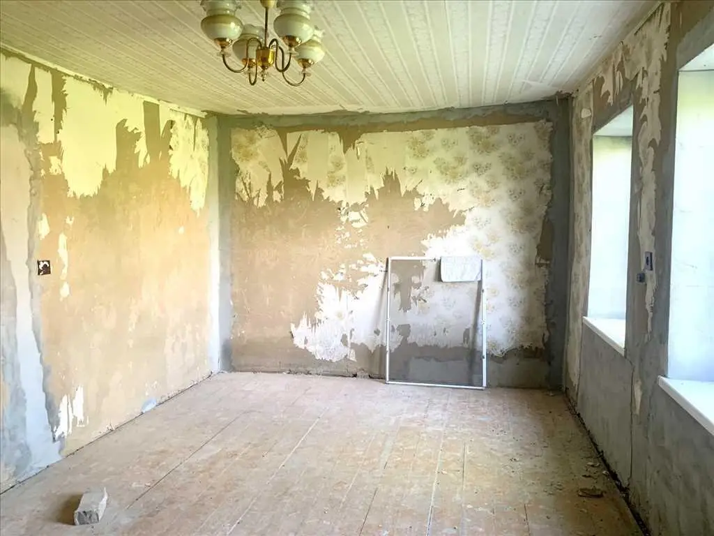 2 поверховий цегляний будинок у с.Коломацьке, 20 км від Полтави