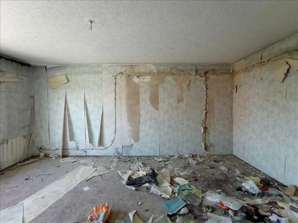 Двоповерховий будинок в районі Хрестовоздвиженського  монастиря