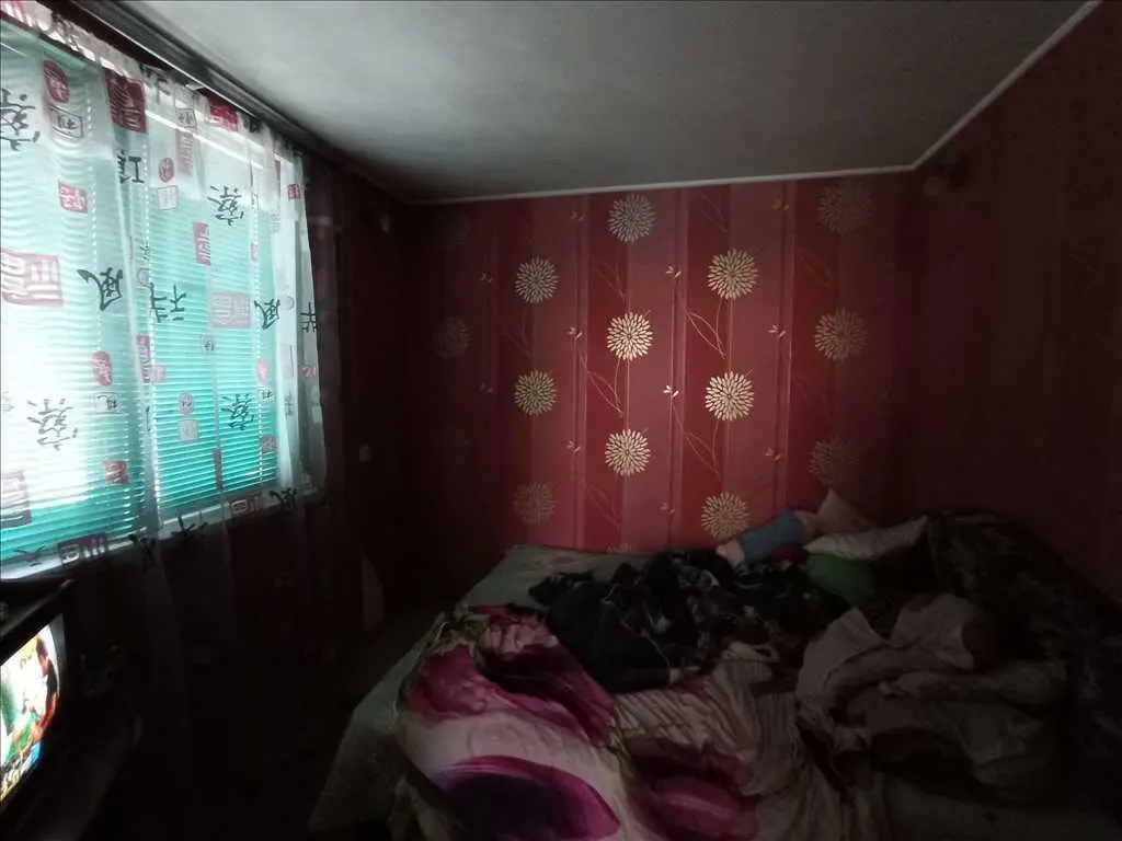 Двоповерховий будинок в районі Хрестовоздвиженського  монастиря