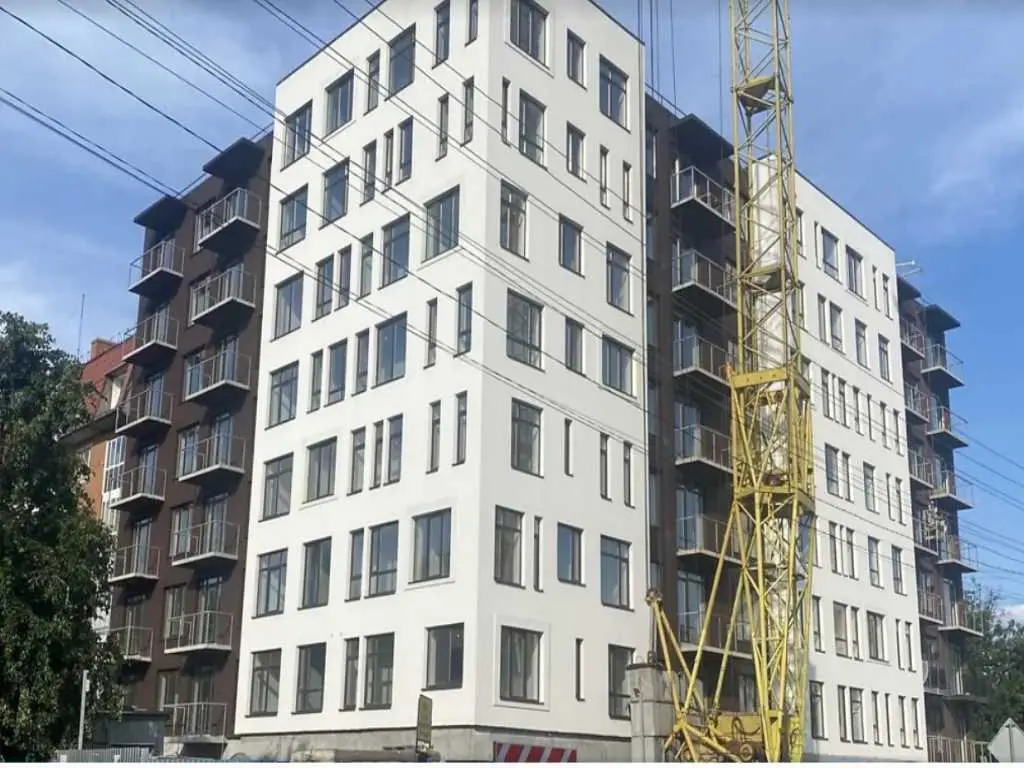 Продаж 2 кім кв в центрі міста