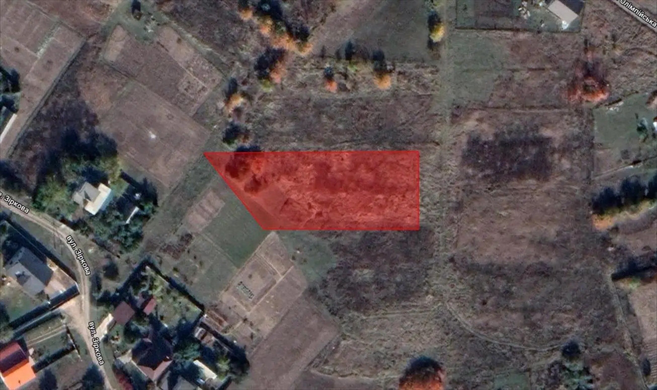 Простора ділянка в Гожулах