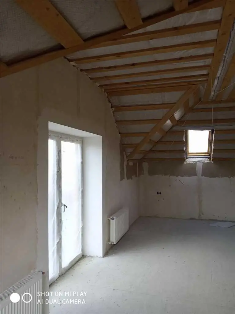 Шикарний особняк в Розсошенцях!