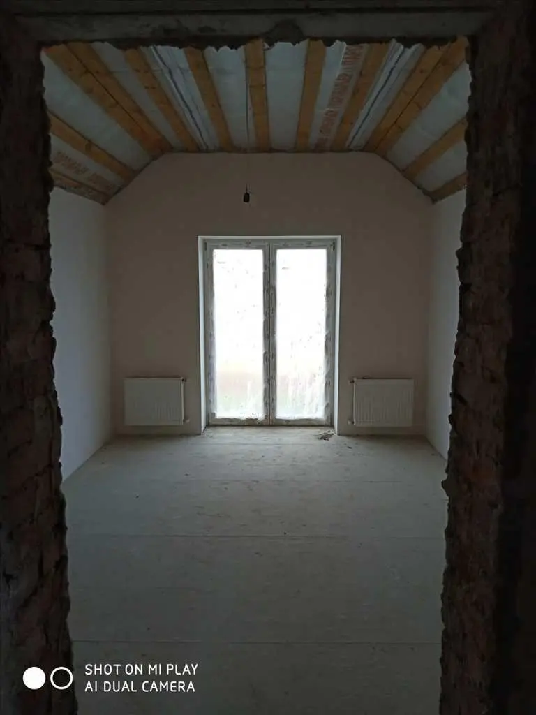 Шикарний особняк в Розсошенцях!