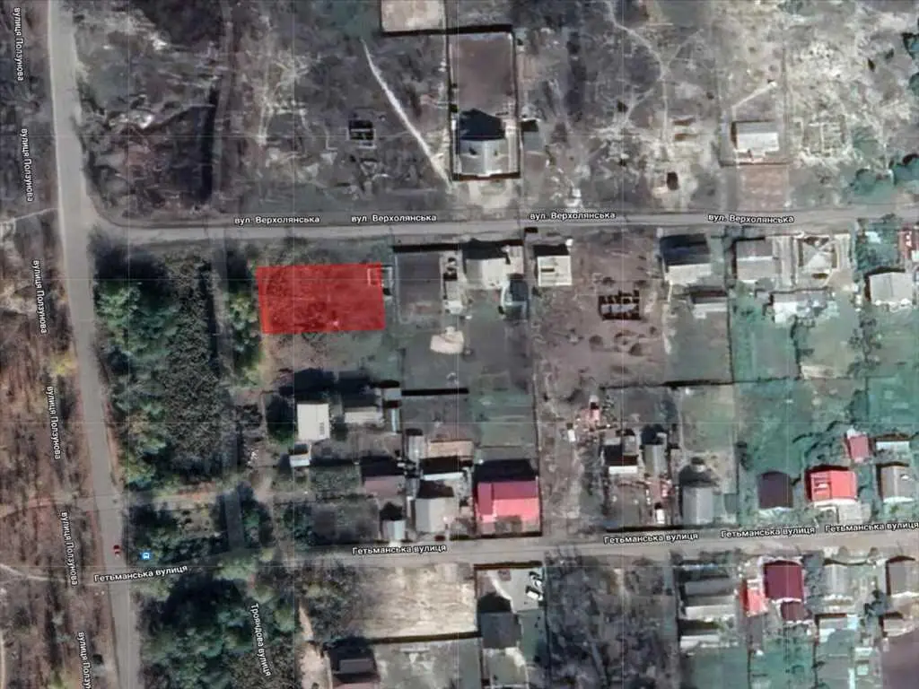 Земельна ділянка з проектом на будівництво житлового будинку