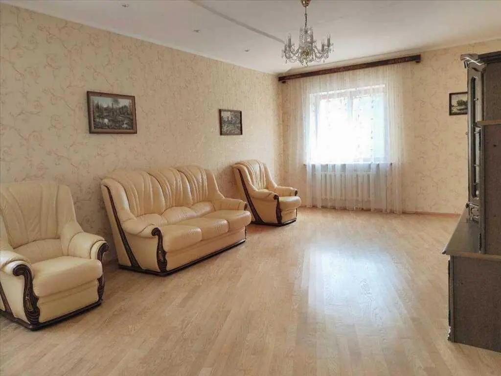 Будинок вашої мріїї з виходом до ставка