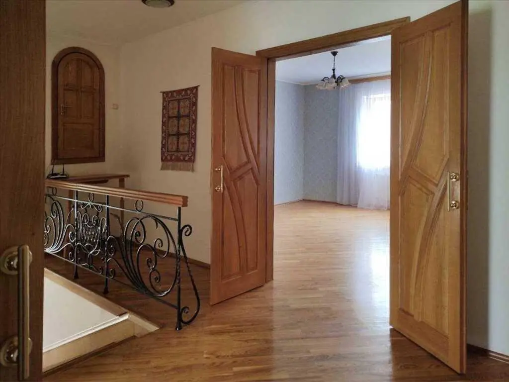 Будинок вашої мріїї з виходом до ставка