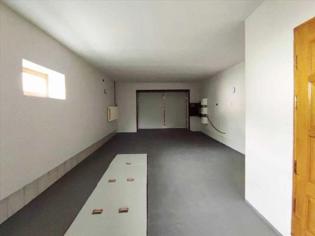 Будинок вашої мріїї з виходом до ставка