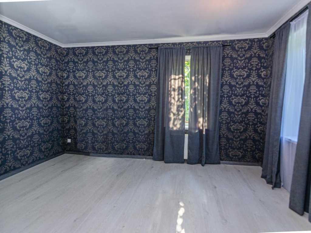 Будинок в центральній частині міста.
