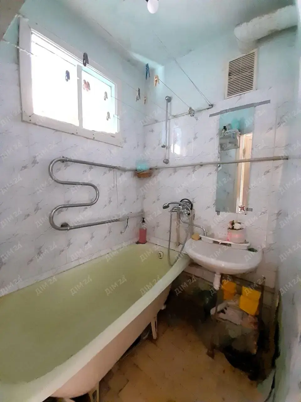 Трикімнатна квартира в районі площі Кісельова (Зигіна)  