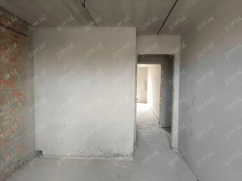 Квартира в новому будинку. Будинок зданий в експлуатацію