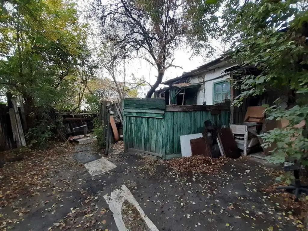 Об`єкт під реконструкцію в центральній частині міста. 