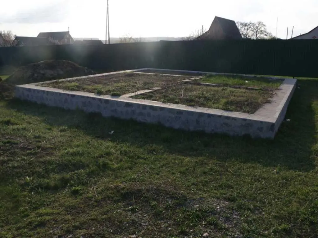 В продажу ділянка в Нових Санжарах