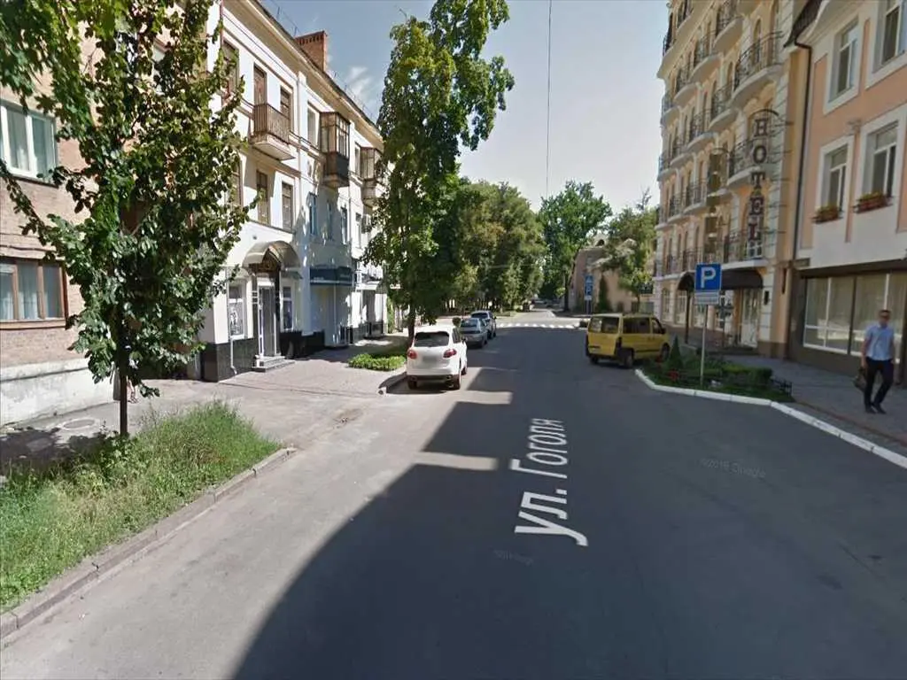 Квартира під комерцію в центрі міста!