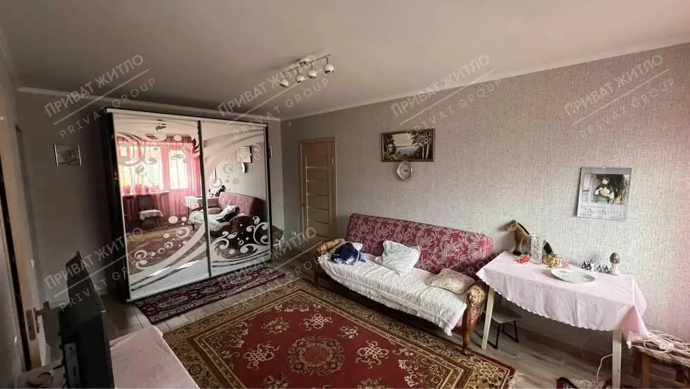 Продається 2  кімнатна квартира з ремонтом по вул.Європейська