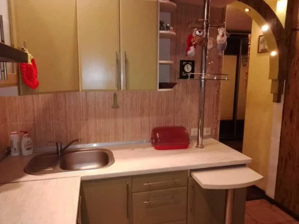 Гарна квартира з чудовим розташуванням чекає нових власників! Район Авіамістечка!