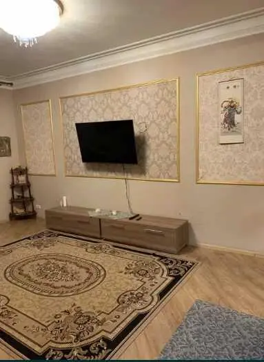 Продаж сталінки з гаражем на Браїлках