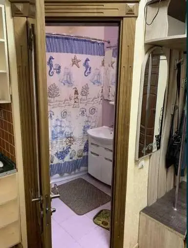 Продаж сталінки з гаражем на Браїлках