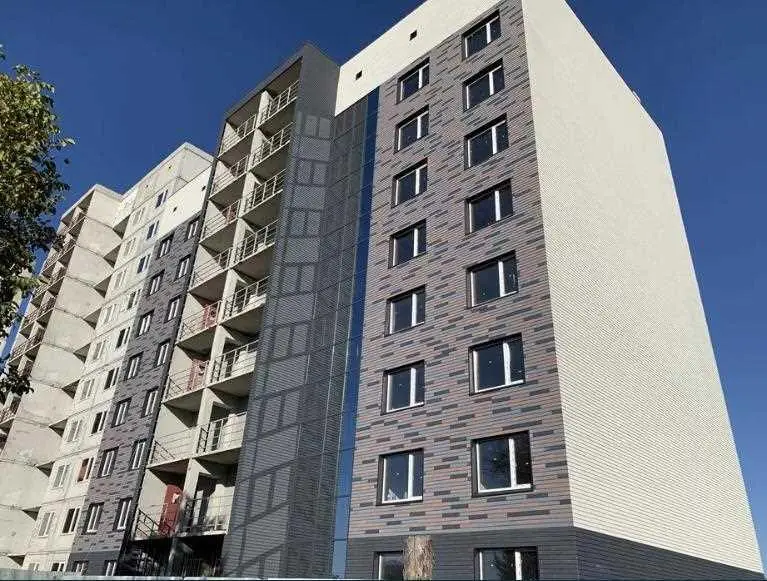 В продажу трикімнатна квартира