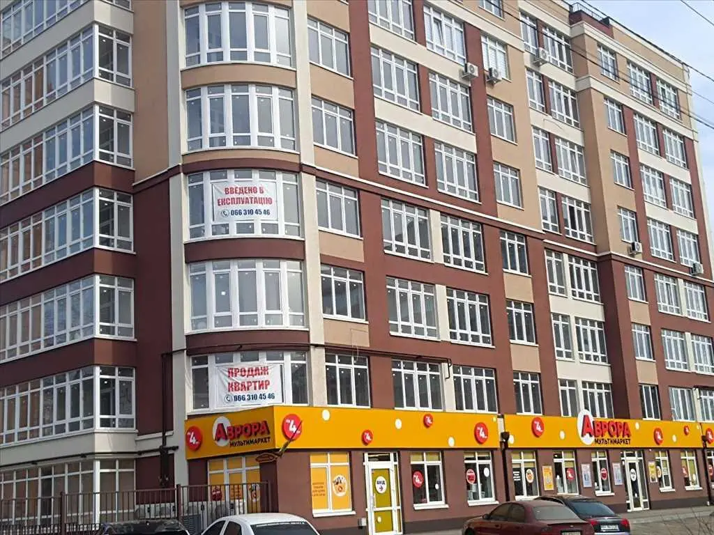 Двокімнатна квартира в новому будинку в центрі
