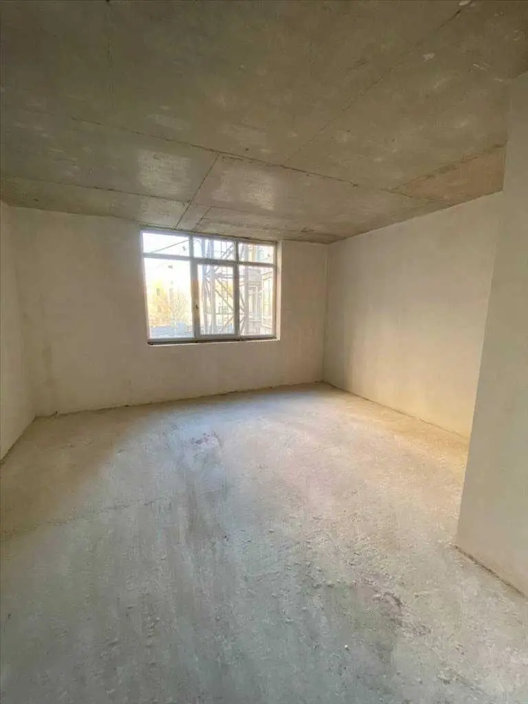 Двокімнатна квартира в новому будинку в центрі
