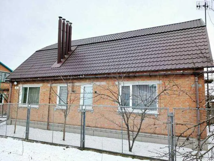 Цегляний будинок на Червоному Шляху