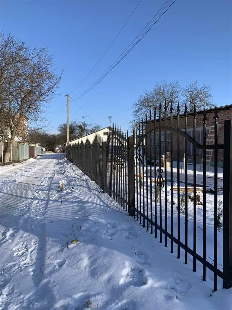 Зверніть увагу! Новий будинок 2021 року з комунікаціями у дворі. 