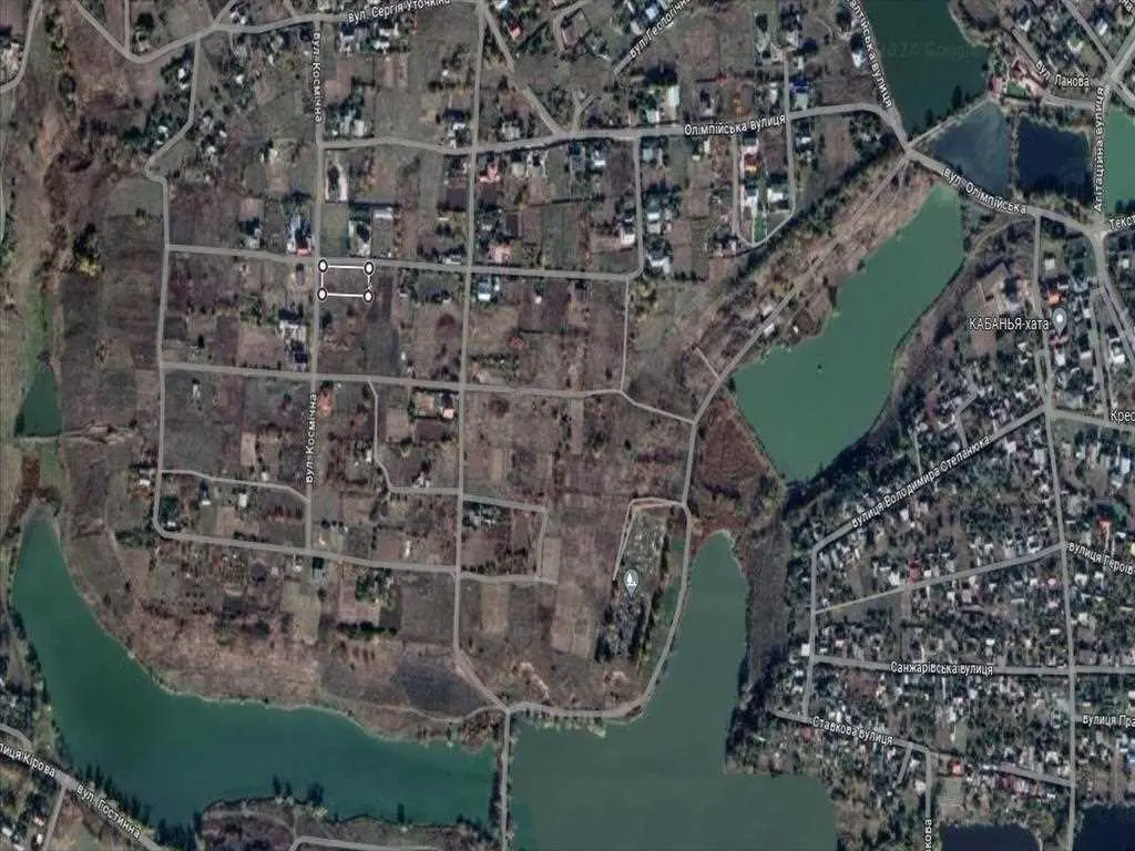 Продаж ділянки з фундаментом та гаражем 