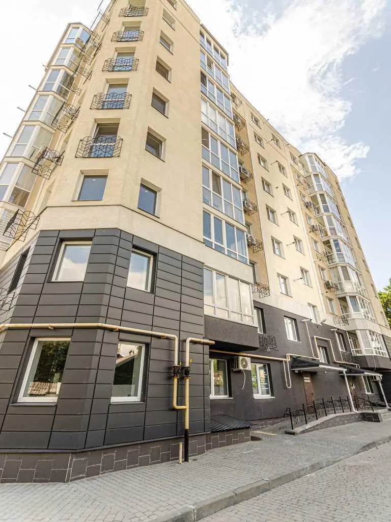 Квартира в новобудові з ремонтом