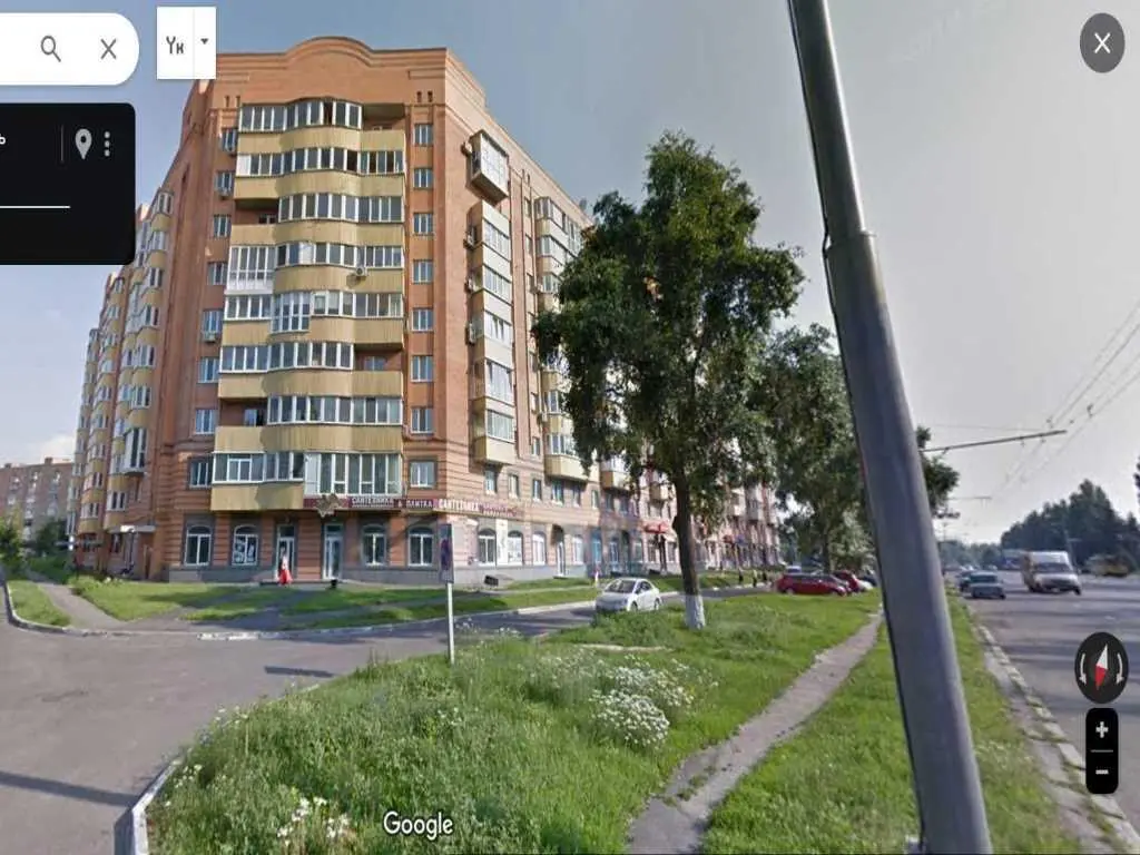 Продається 2 кімнатна квартира на Боженка 
