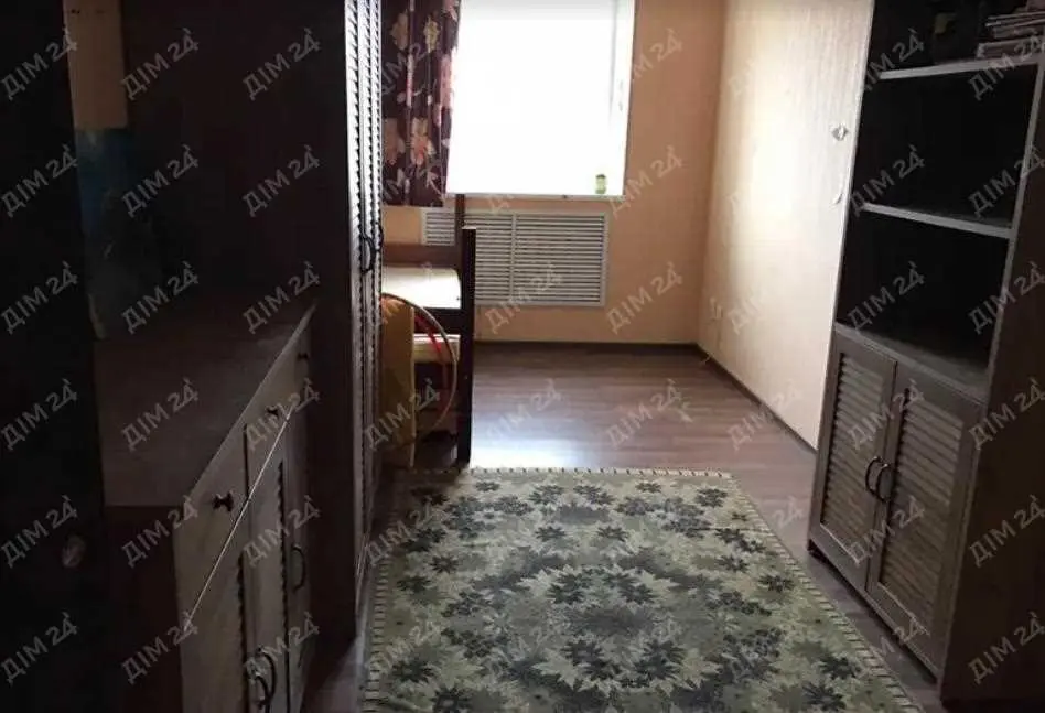 3 кімнатна квартира в центрі міста 