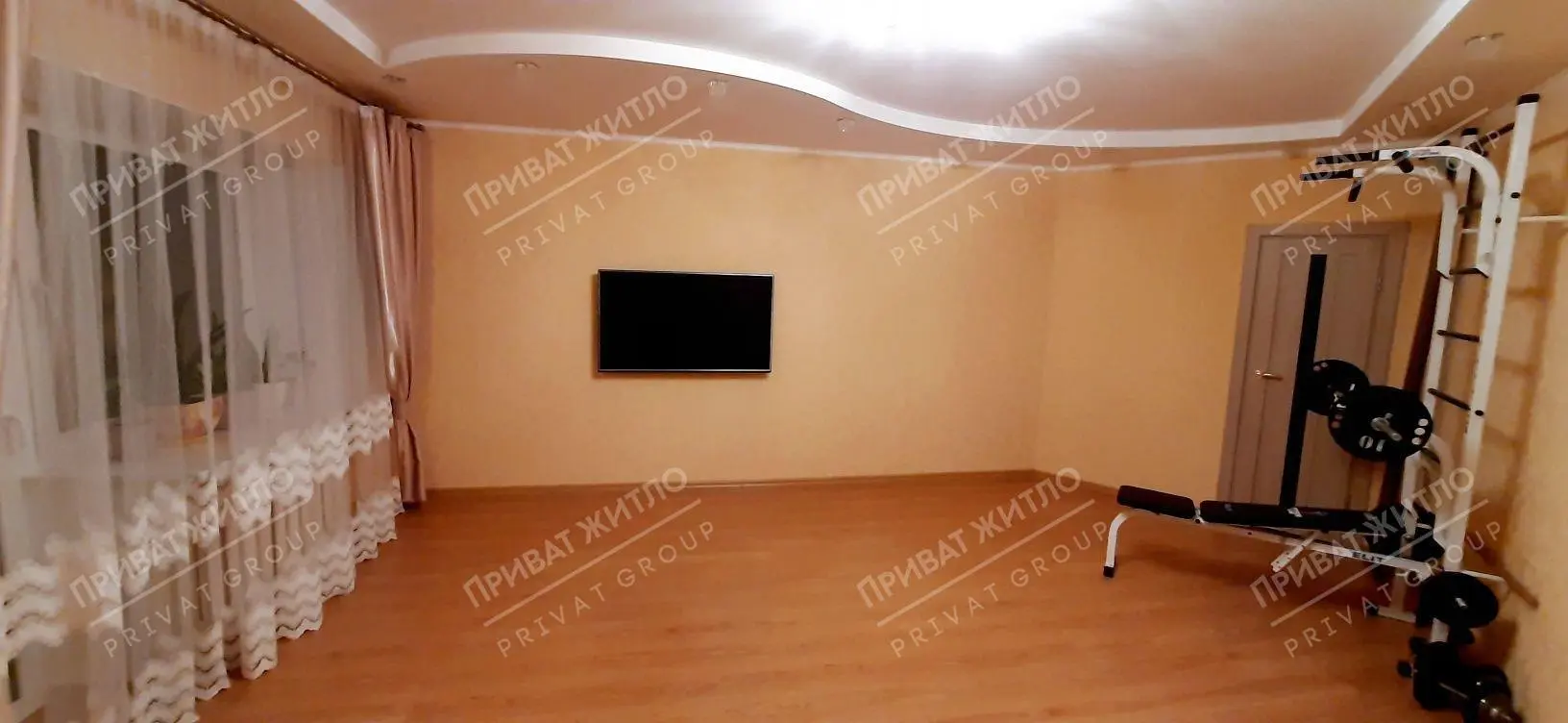 Продаж трикімнатної квартири в Розсошенцях